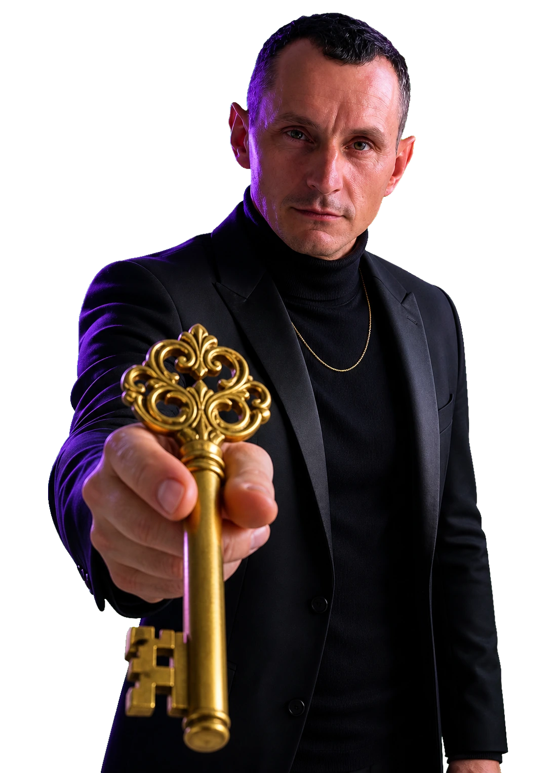 Алексей Капустин протягивает золотой ключ KeyTo